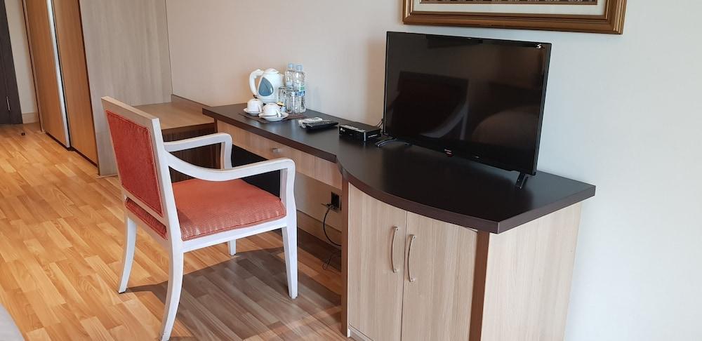 Mutiara Suites Jakarta Extérieur photo